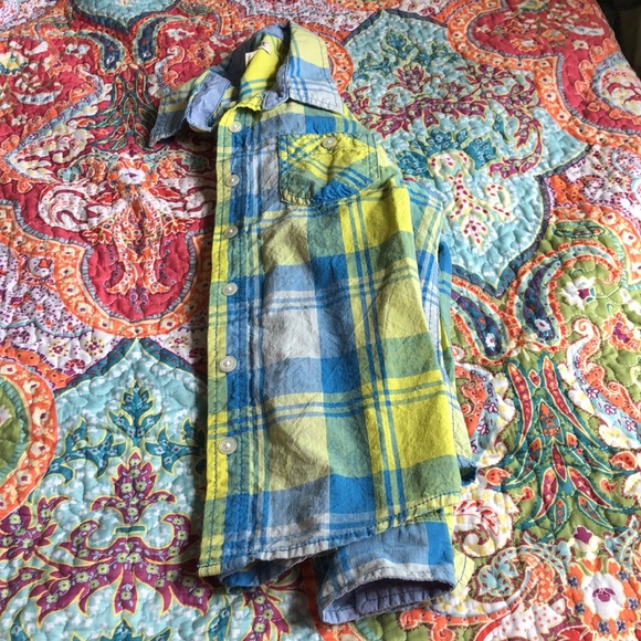 Button down top - Picture 2 of 8